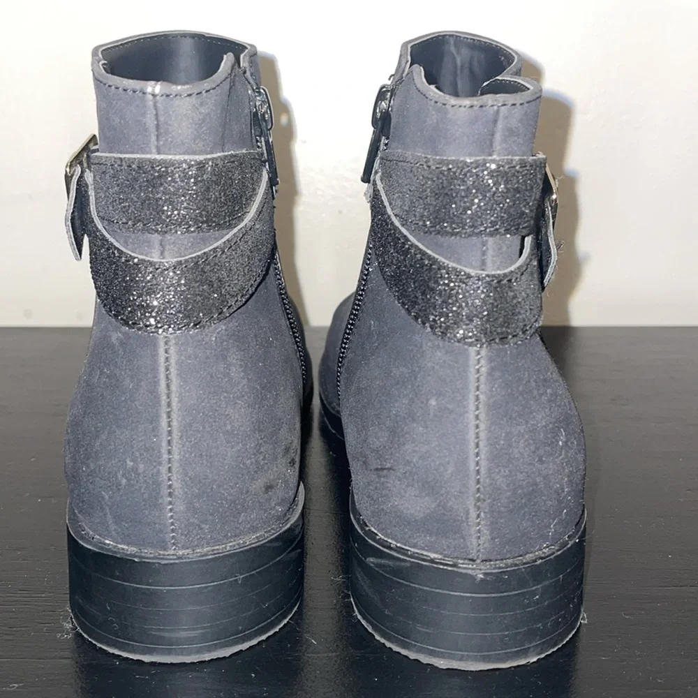 Lands End Ankle Boot.  Size‎ 5 M.